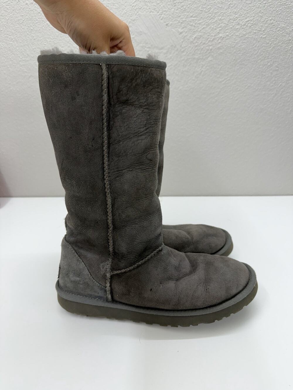 UGG Womens Boots Size 8 Gray Fur Lined Mid Calf
